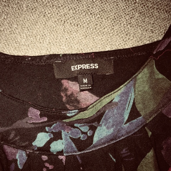 women’s top - Picture 2 of 2